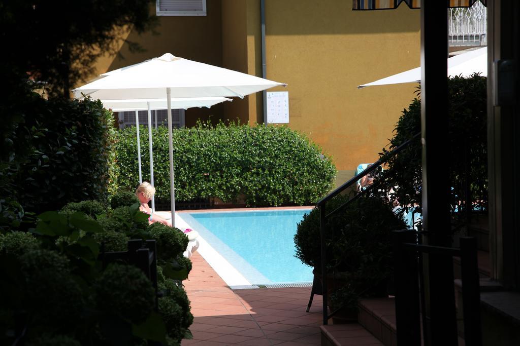 Albergo Ristorante Papa Peschiera del Garda Exterior foto